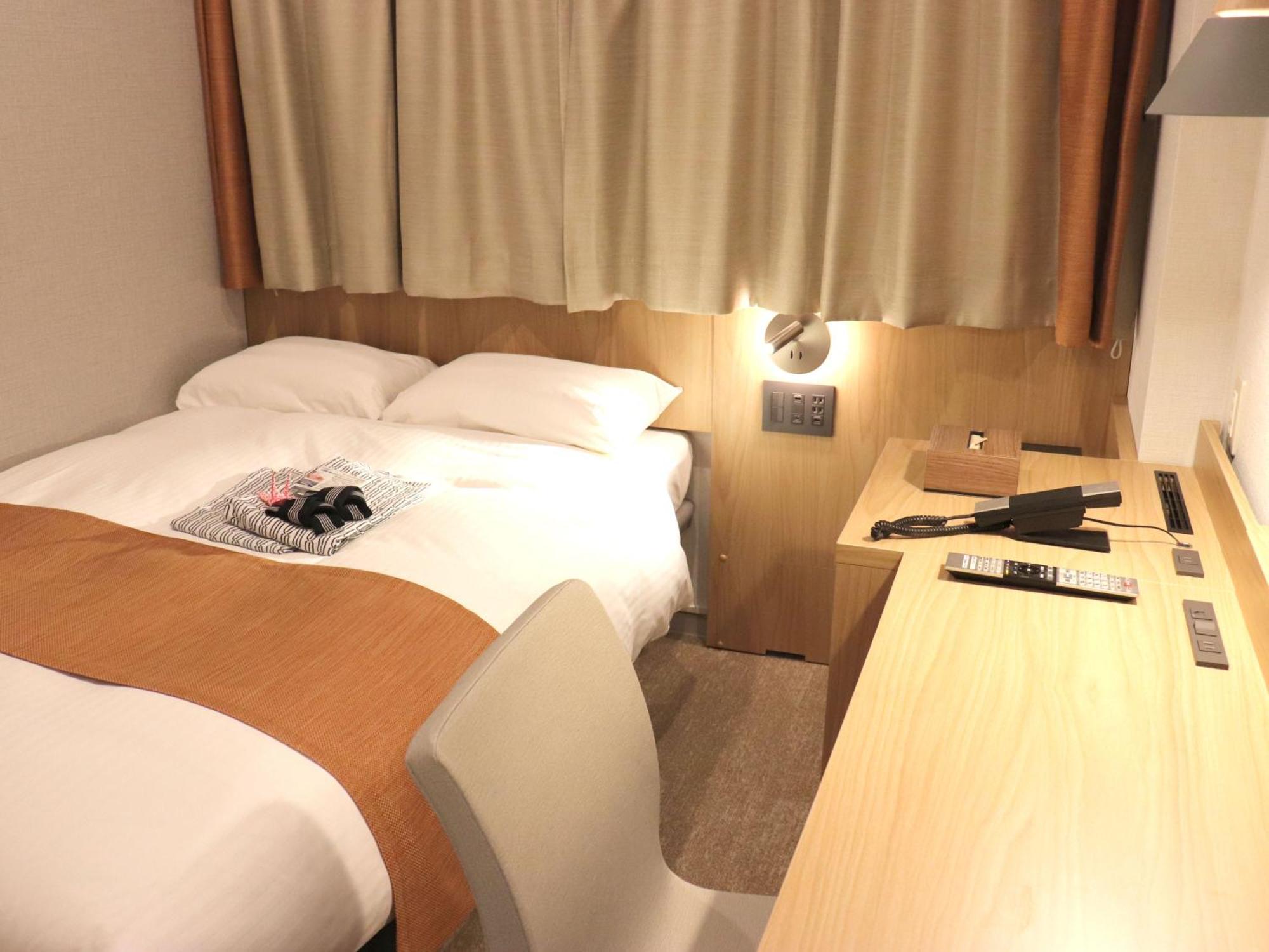 Small Double Room R-Type Non-Smoking